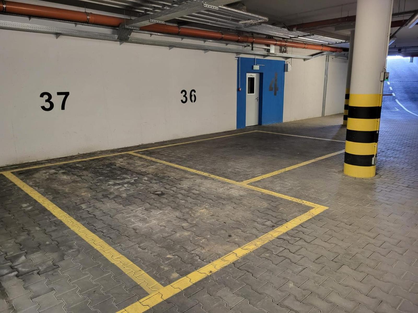 Apartament Em Klimatyzacja&Parking Rzeszów Exterior foto